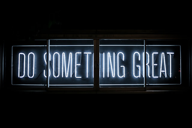 Do something great - inspirational neon sign